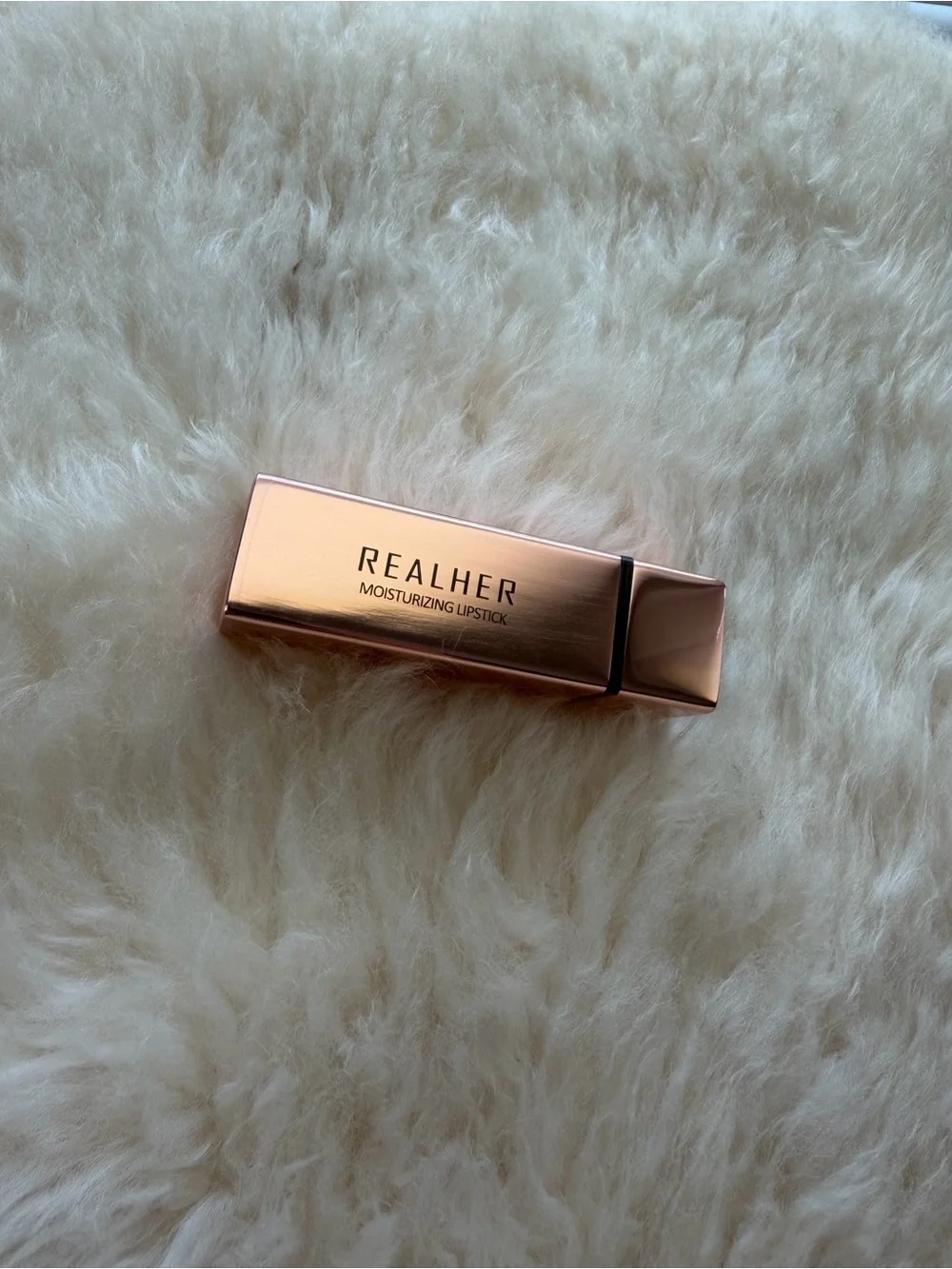 REALHER Moisturizing Lipstick — Plum